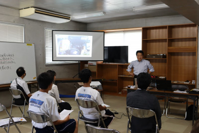 岡村先生御講演①
