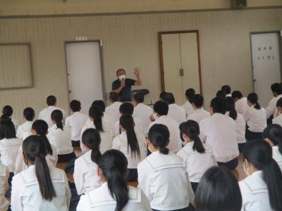 三年学年集会